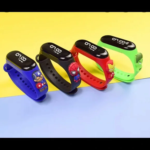 Superhero watches for kids - Picture 2 of 4
